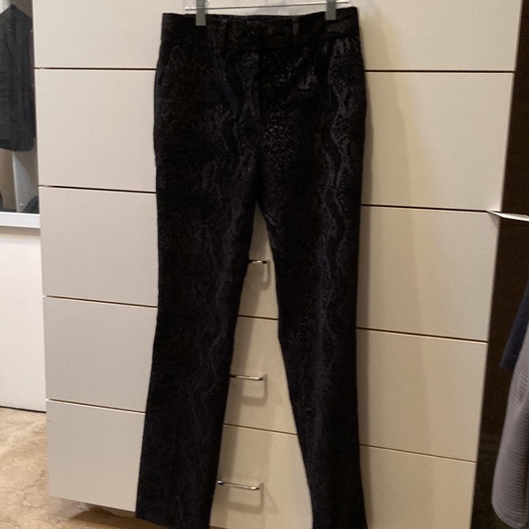 Classic Burnout Velvet trouser by Frame. Size 0 - Picture 2 of 4